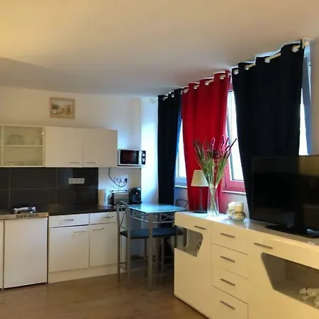 Lejlighed Friesenwall 1 *