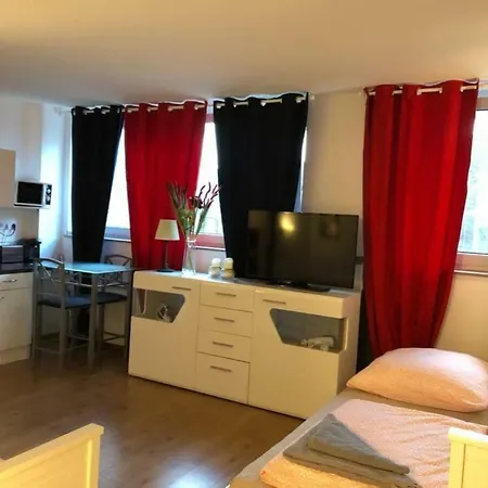 Friesenwall 1 Apartment *