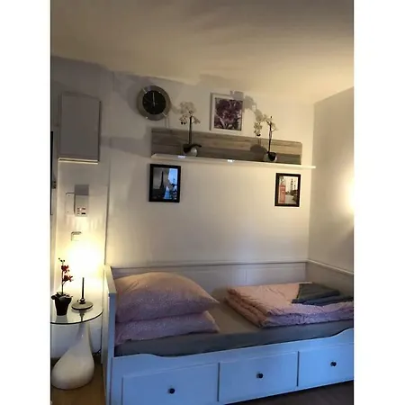 Apartment Friesenwall 1 *
